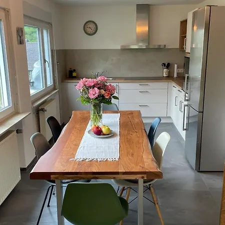 Ferienhaus Titisee * كاندرن