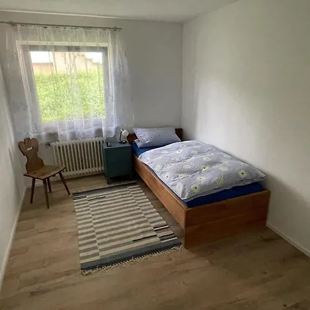 Ferienhaus Titisee * كاندرن