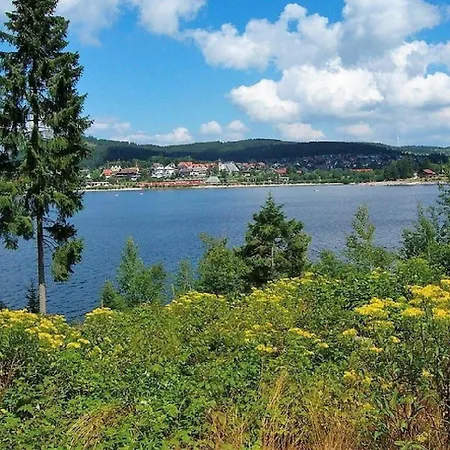 Ferienhaus Titisee * كاندرن